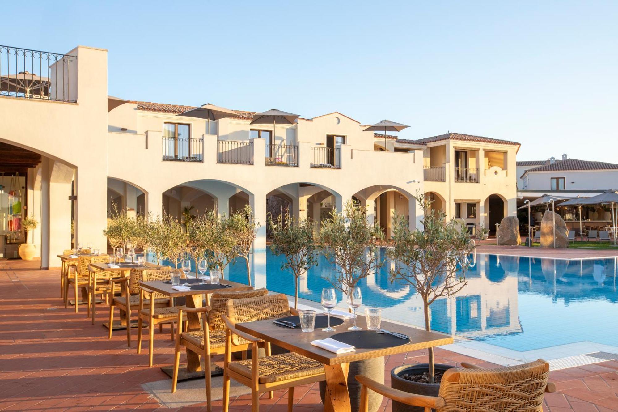 Hotel Mangia'S Santa Teresa Sardinia, Curio Collection By Hilton Santa Teresa di Gallura Esterno foto