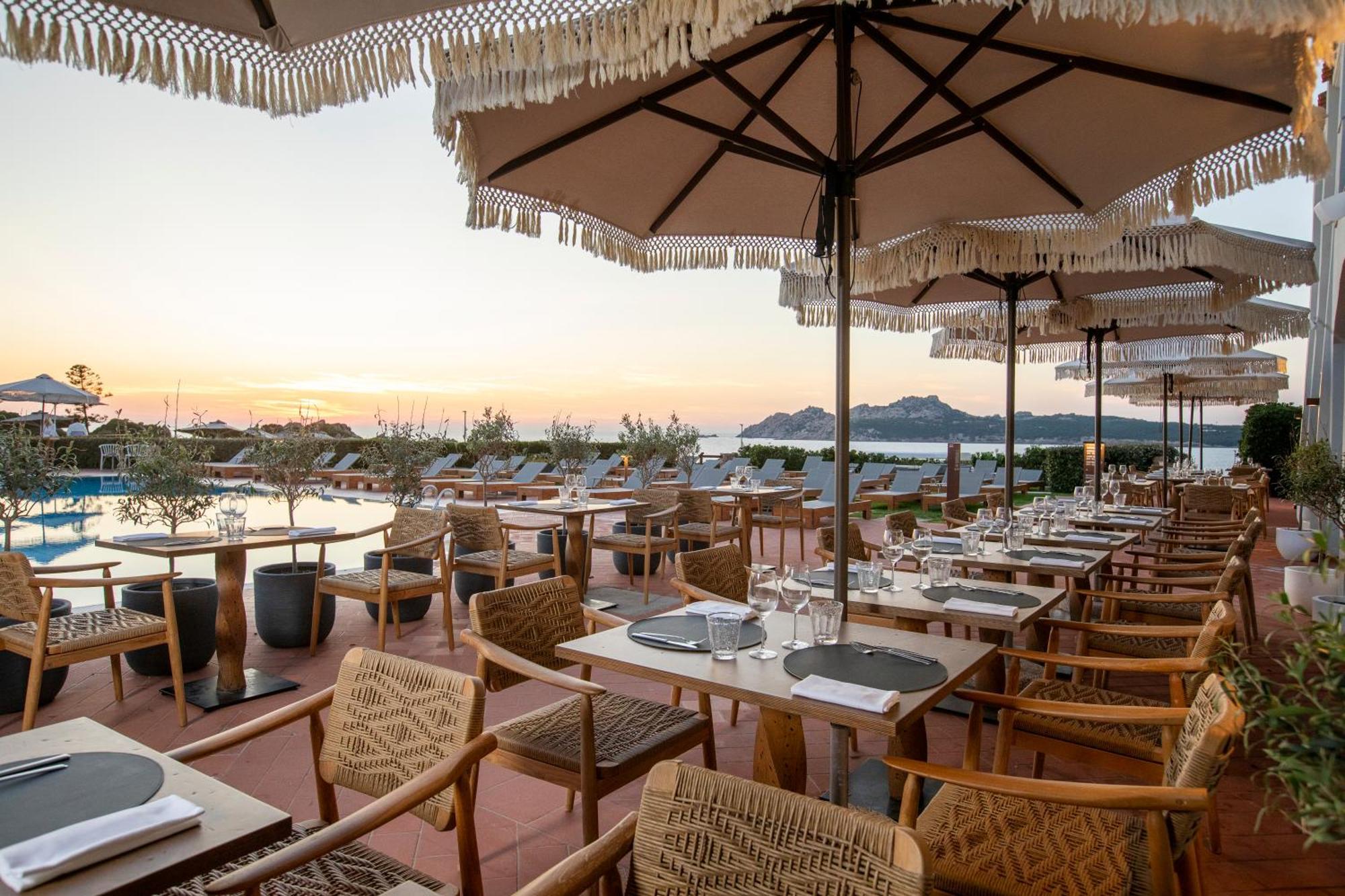 Hotel Mangia'S Santa Teresa Sardinia, Curio Collection By Hilton Santa Teresa di Gallura Esterno foto