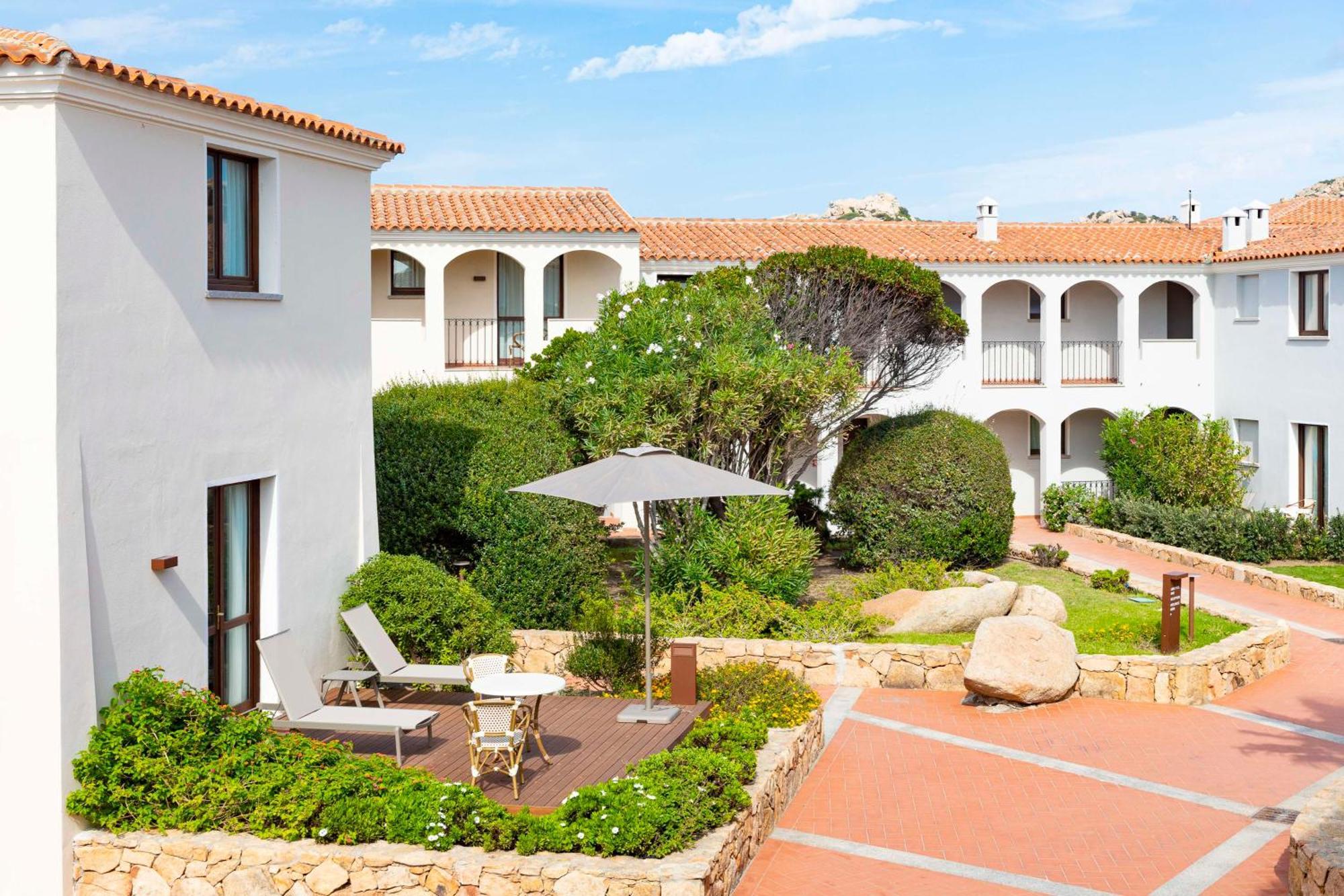 Hotel Mangia'S Santa Teresa Sardinia, Curio Collection By Hilton Santa Teresa di Gallura Esterno foto