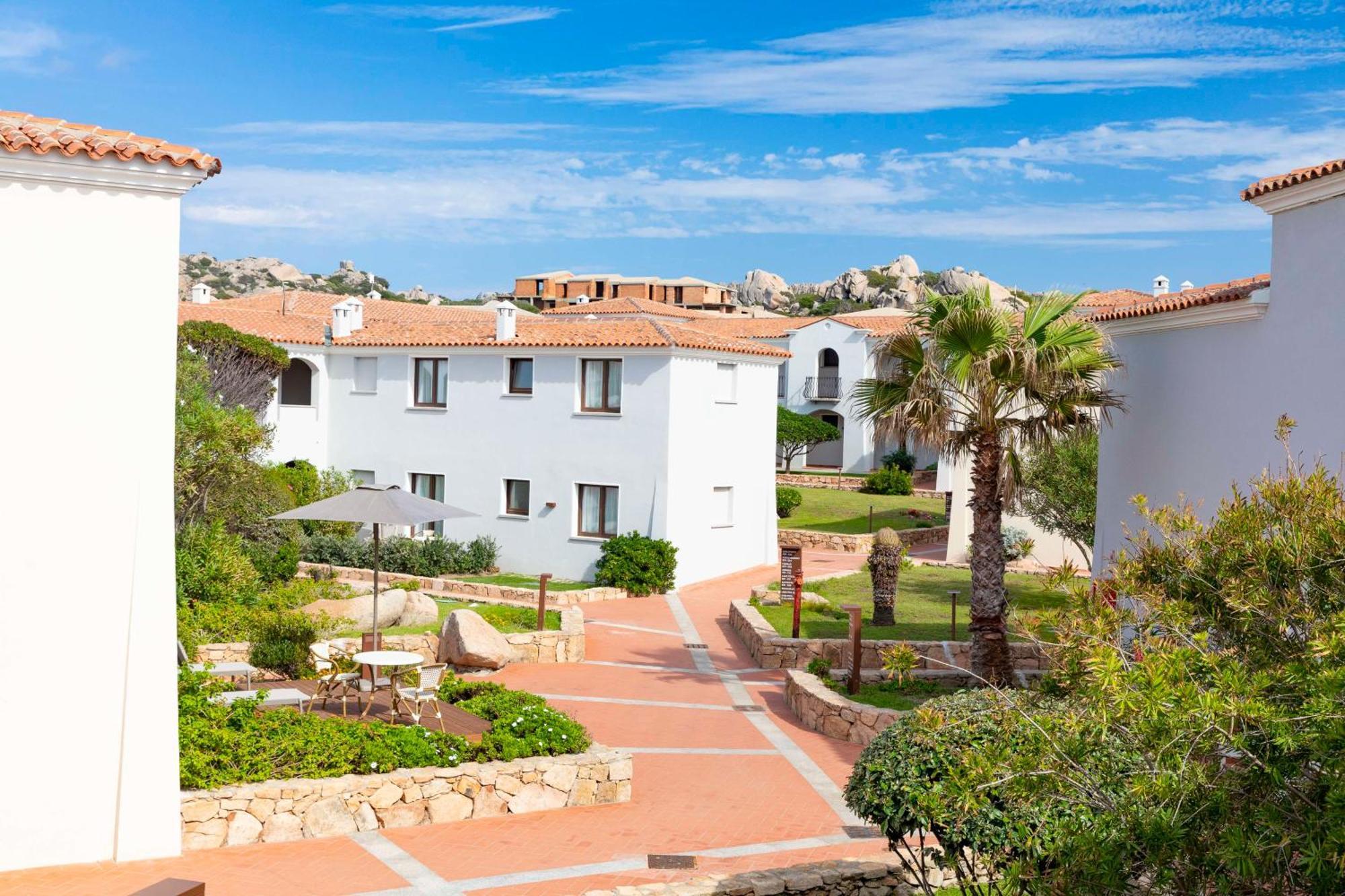 Hotel Mangia'S Santa Teresa Sardinia, Curio Collection By Hilton Santa Teresa di Gallura Esterno foto