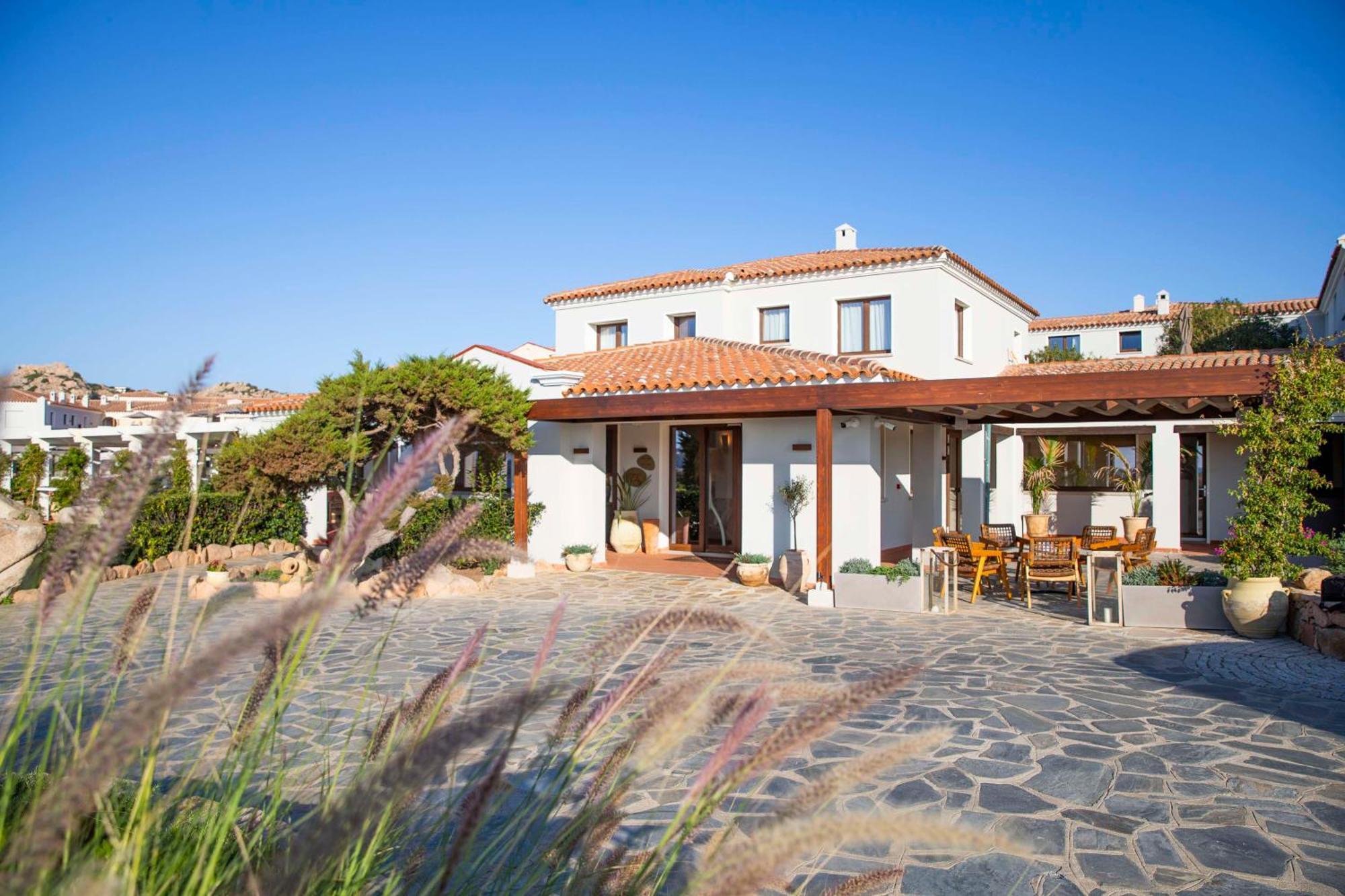 Hotel Mangia'S Santa Teresa Sardinia, Curio Collection By Hilton Santa Teresa di Gallura Esterno foto