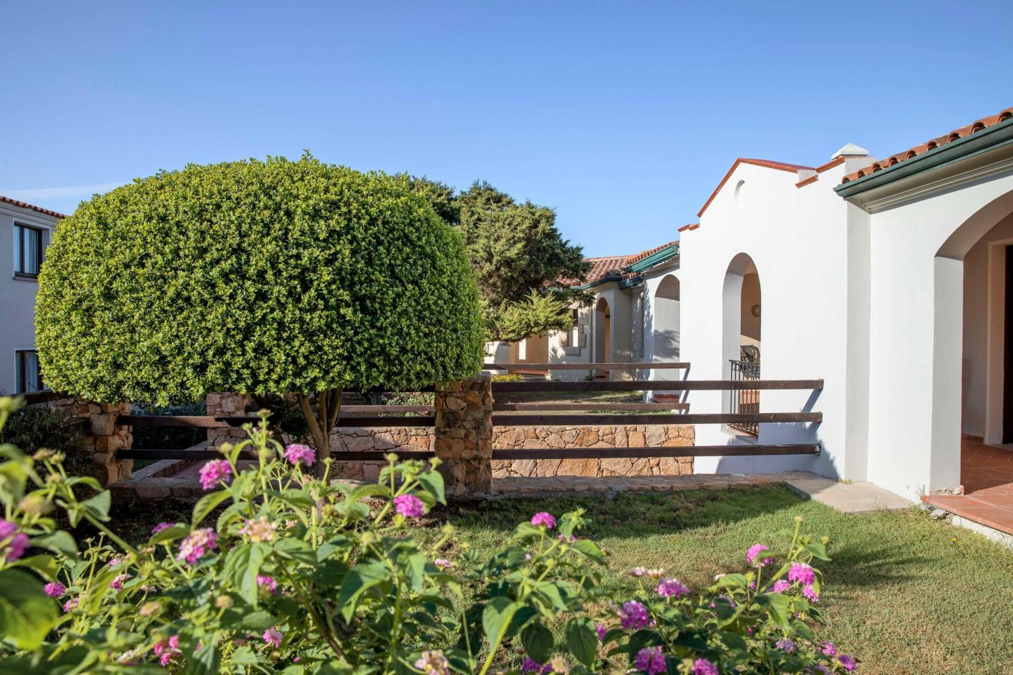 Hotel Mangia'S Santa Teresa Sardinia, Curio Collection By Hilton Santa Teresa di Gallura Esterno foto